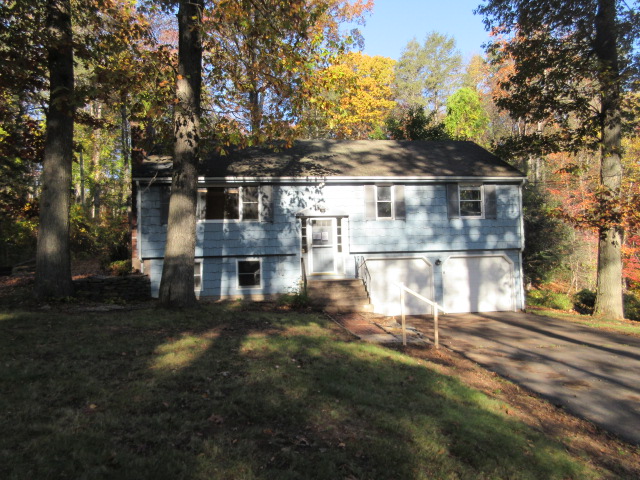 10 Lyman LnPortland, CT, 06480Middlesex County