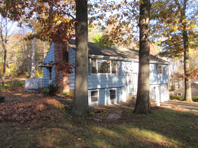 10 Lyman LnPortland, CT, 06480Middlesex County