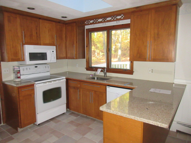 10 Lyman LnPortland, CT, 06480Middlesex County