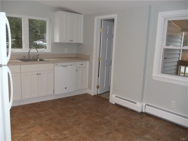 46 Riverside Road, Newtown, CT 06482