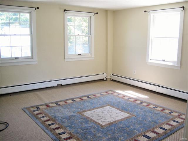 50 Berkshire Road, Newtown, CT 06482