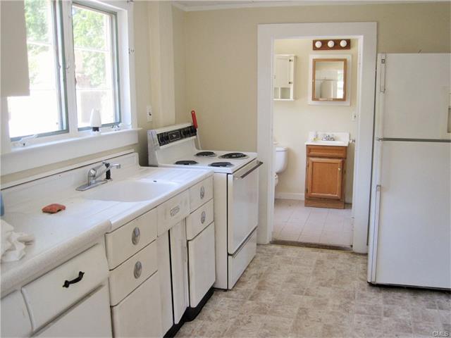 50 Berkshire Road, Newtown, CT 06482