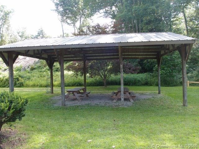 8Shady Rest Blvd, Newtown, CT 06482