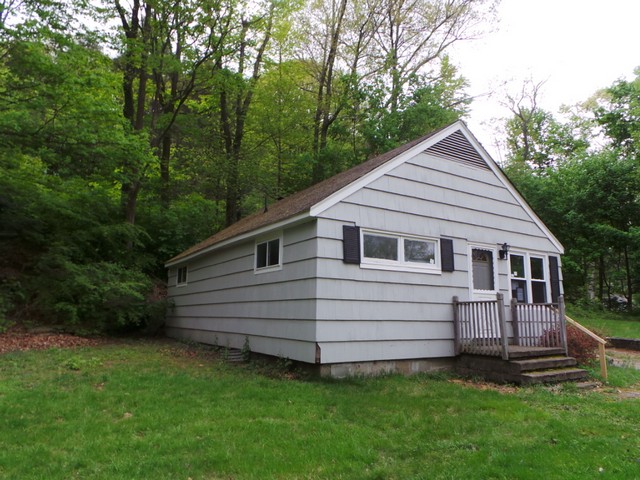 18 Lake DrSandy Hook, CT, 06482Fairfield County