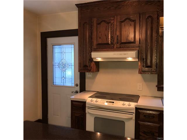 80 Cedar Street, Seymour, CT 06483