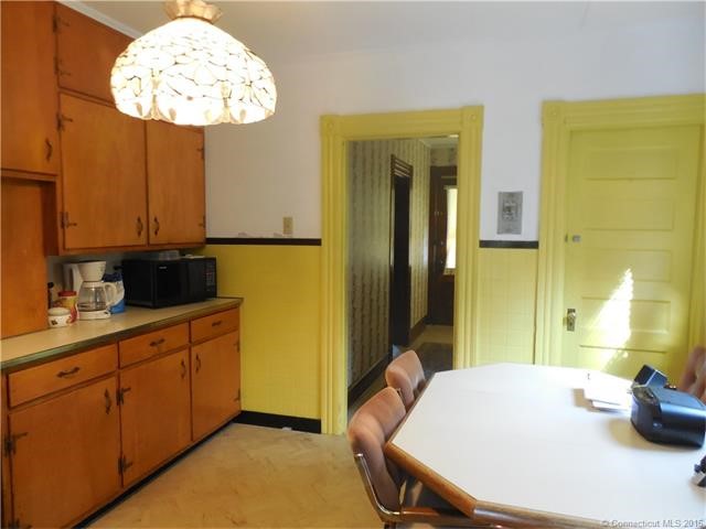 120Derby Ave, Seymour, CT 06483