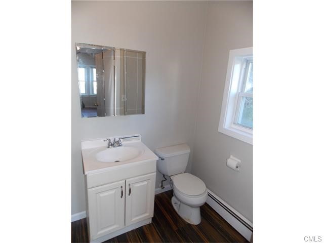 18 New Street, Seymour, CT 06483