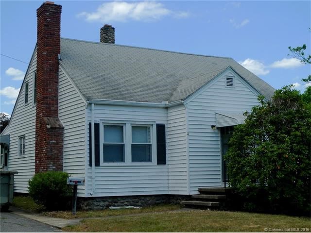 4Karlak St, Seymour, CT 06483