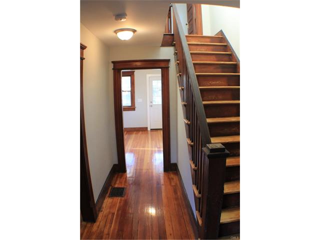34 Roberts Street, Seymour, CT 06483