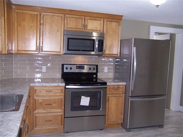 17 Spring Street, Seymour, CT 06483