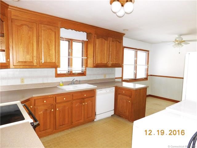 14Eleanor Rd, Seymour, CT 06483