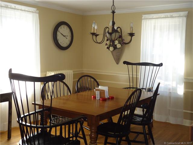 136 West Church St, Seymour, CT 06483