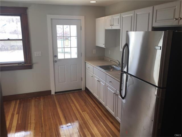 34 Roberts Street, Seymour, CT 06483