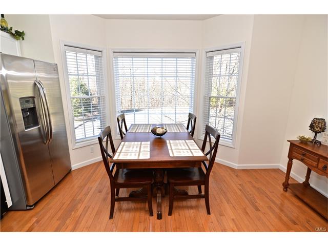 33 Great Oak Ridge Way, Seymour, CT 06483