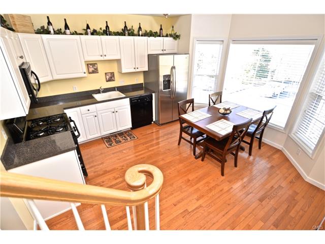 33 Great Oak Ridge Way, Seymour, CT 06483