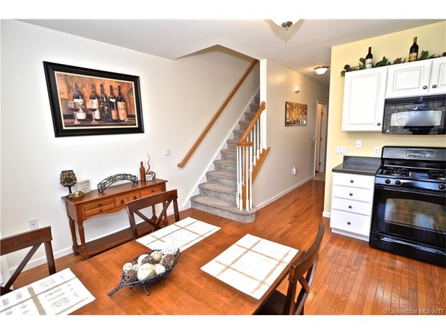 33 Great Oak Ridge Way, Seymour, CT 06483