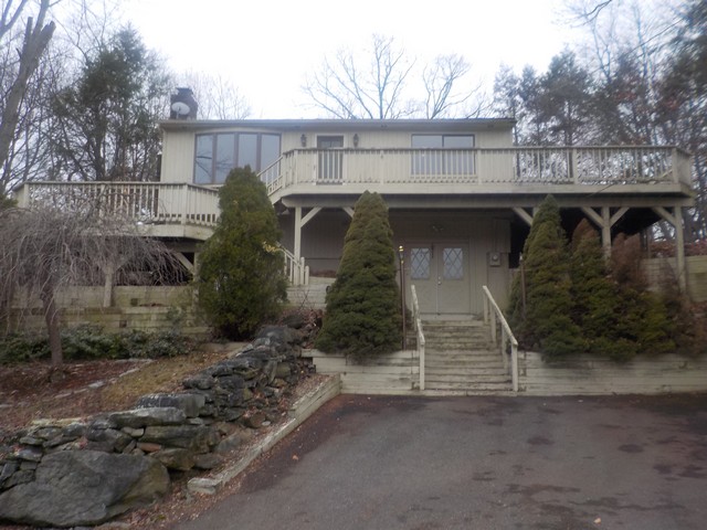 6 Rennay RdSeymour, CT, 06483New Haven County