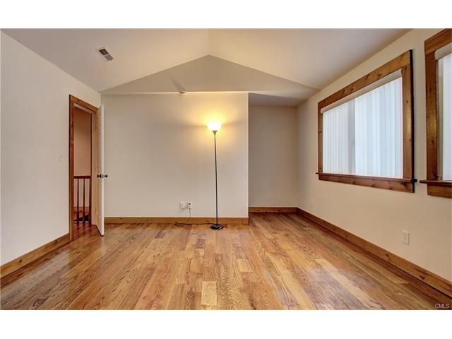 11 Pine Hill Village, Shelton, CT 06484