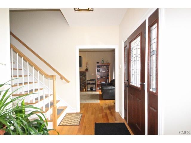 3 Housatonic Rise, Shelton, CT 06484