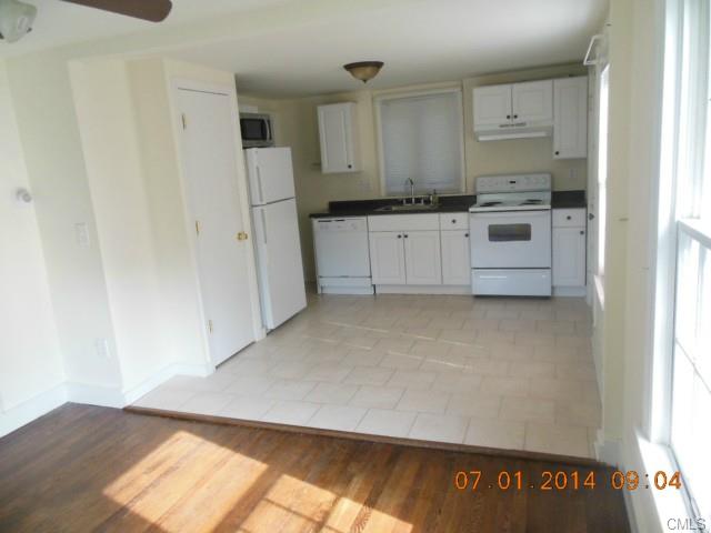 17 Maple Lane, Shelton, CT 06484