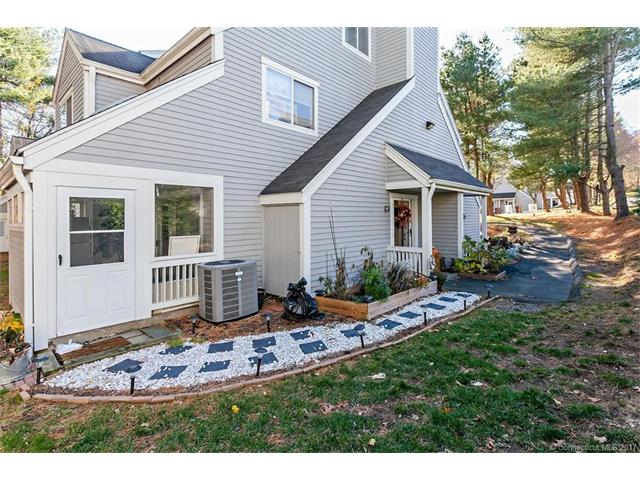 132 Country Pl, Shelton, CT 06484