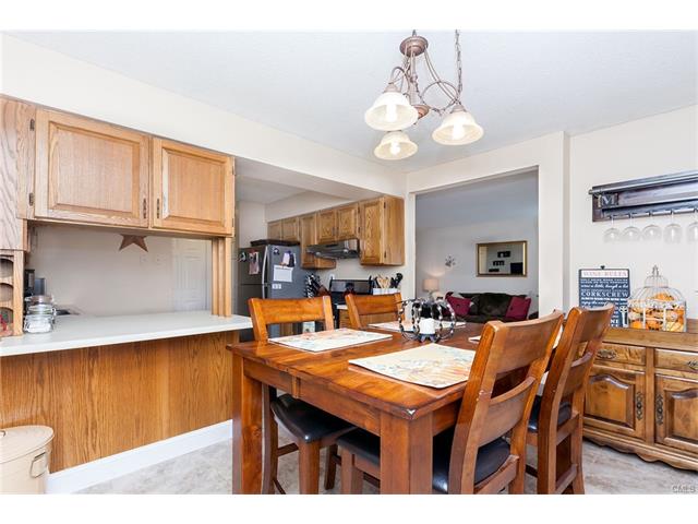 132 Country Place, Shelton, CT 06484