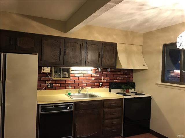 17 Coram Road, Shelton, CT 06484