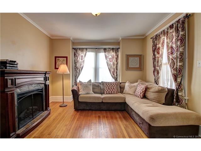 17 Orchard St, Shelton, CT 06484