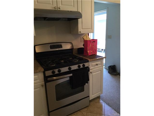 21 Country Walk, Shelton, CT 06484