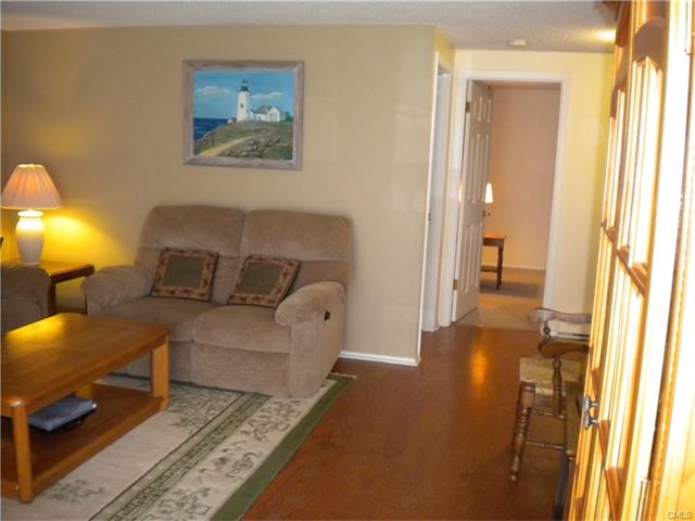 44 Heather Ridge, Shelton, CT 06484