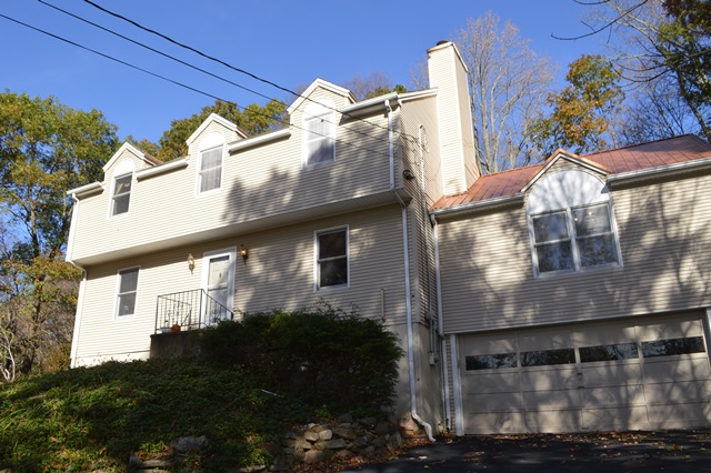 799 Jeremy Swamp Rd, Southbury, CT 06488