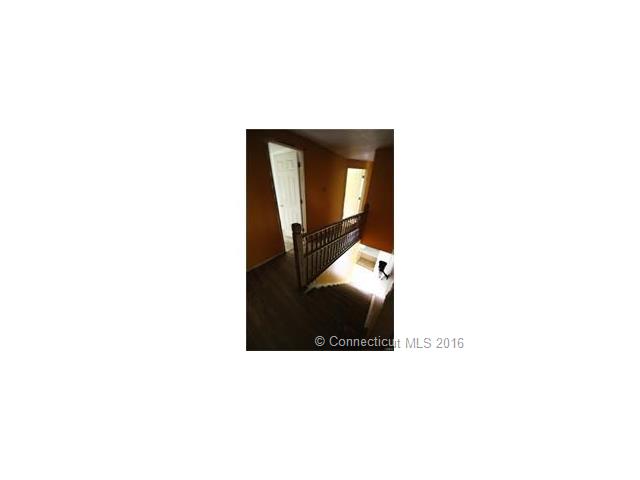 688 Berkshire Rd, Southbury, CT 06488