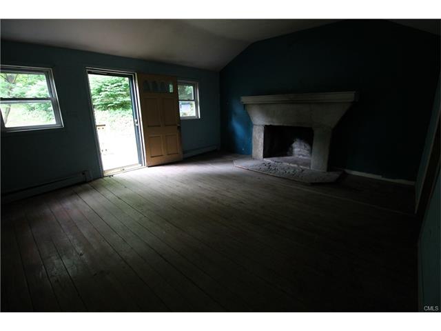 688 Berkshire Road, Southbury, CT 06488