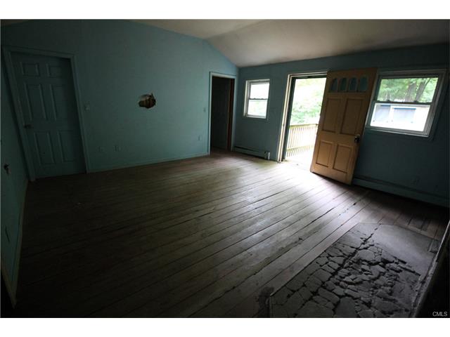 688 Berkshire Road, Southbury, CT 06488