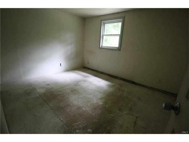688 Berkshire Road, Southbury, CT 06488