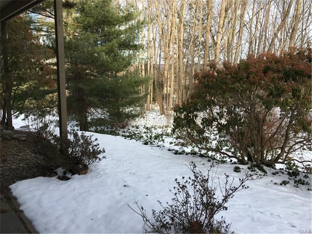 69A Heritage Village, Southbury, CT 06488