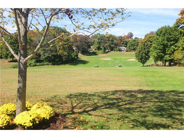 69A Heritage Village, Southbury, CT 06488