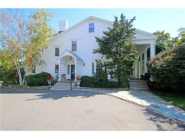 69A Heritage Village, Southbury, CT 06488
