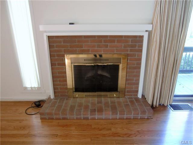 696 Heritage Village, Southbury, CT 06488
