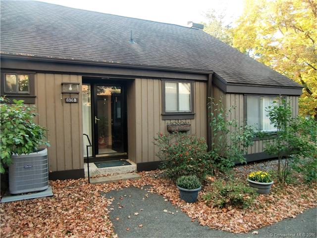 696 Heritage Vlg, Southbury, CT 06488