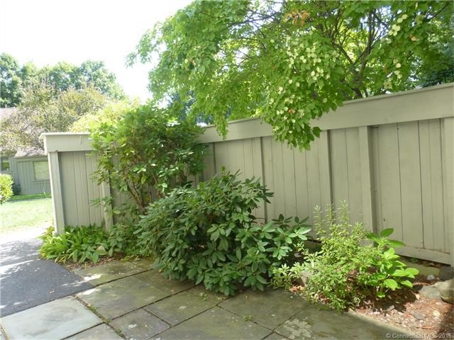 8Heritage Vlg #A, Southbury, CT 06488