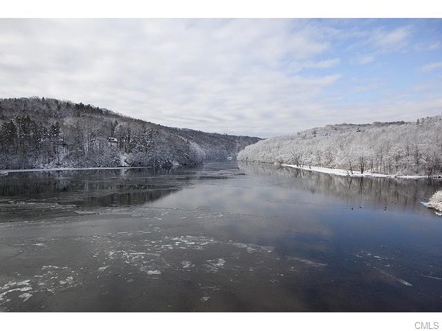 920 River Road, Southbury, CT 06488