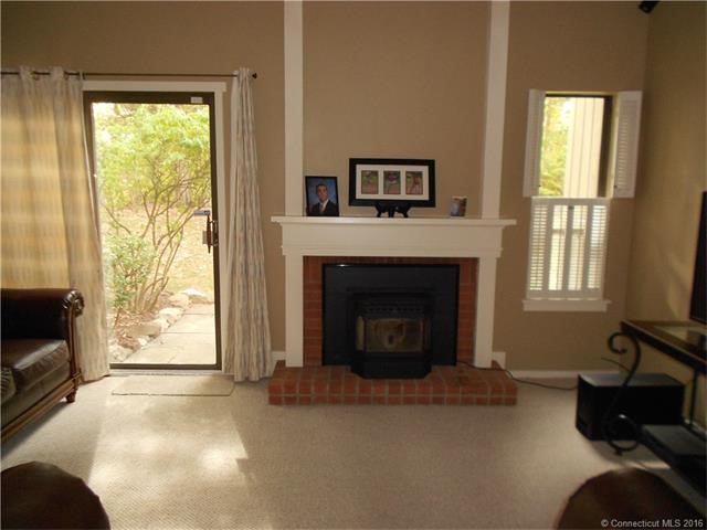 14Heritage Cir #C, Southbury, CT 06488