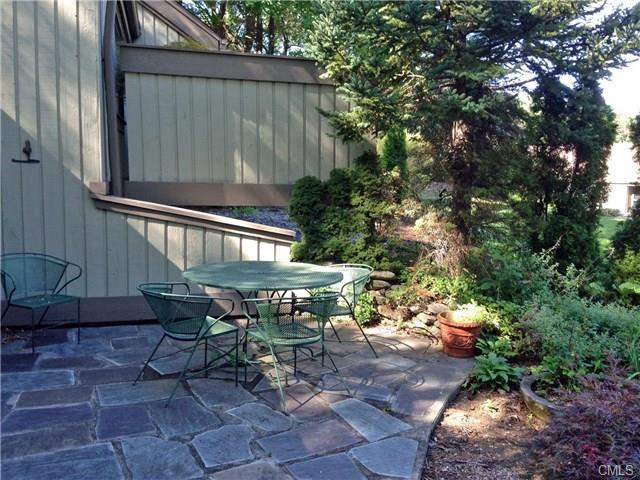 145 B Heritage Village, Southbury, CT 06488