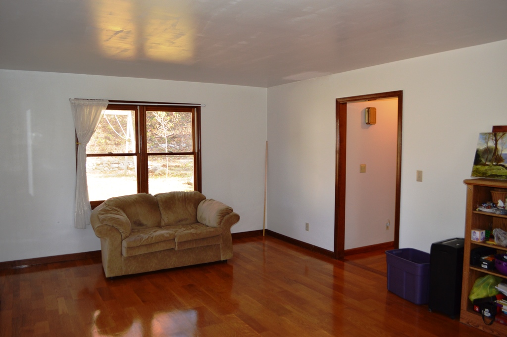799 Jeremy Swamp Rd, Southbury, CT 06488
