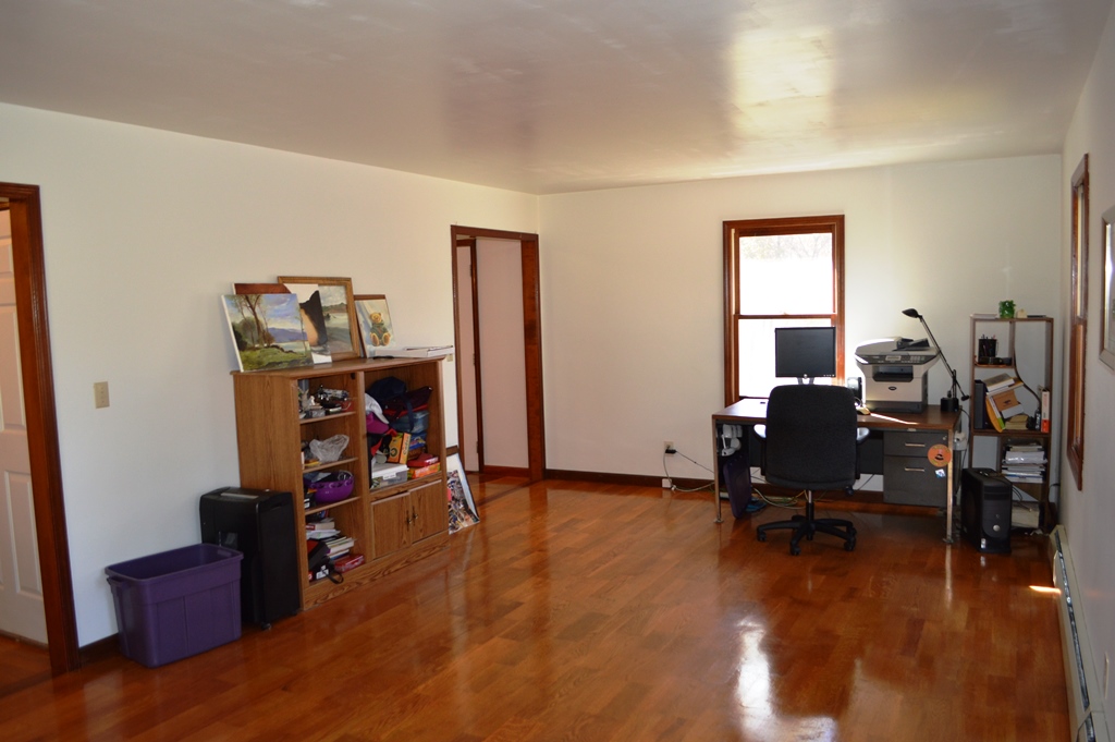 799 Jeremy Swamp Rd, Southbury, CT 06488