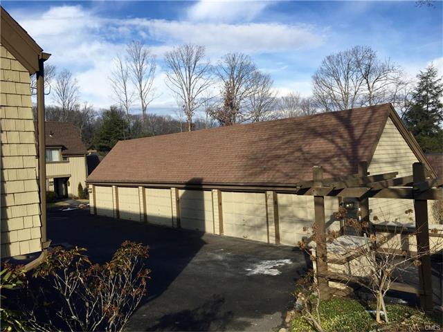 69 Heritage Village, Southbury, CT 06488