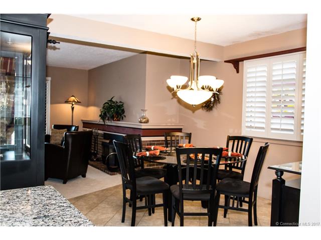 210Heritage Vlg #F, Southbury, CT 06488