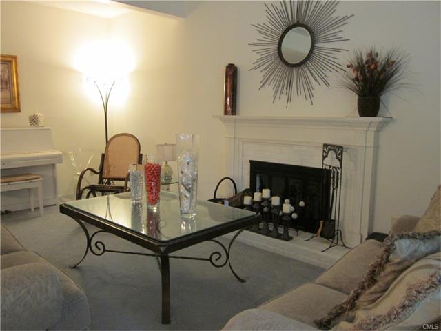 676 Heritage Village, Southbury, CT 06488