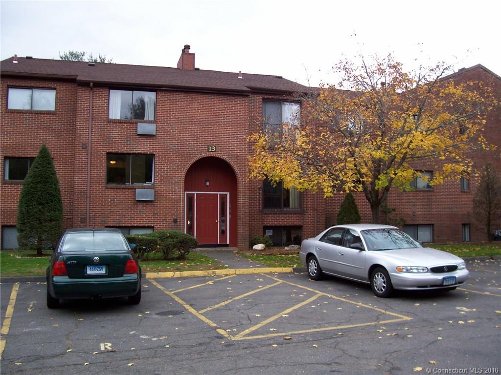 13 Darling St, Southington, CT 06489